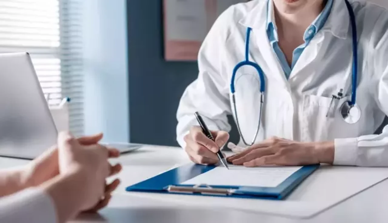 Yaşlı adam park halindeki otomobilinde ölü bulundu!