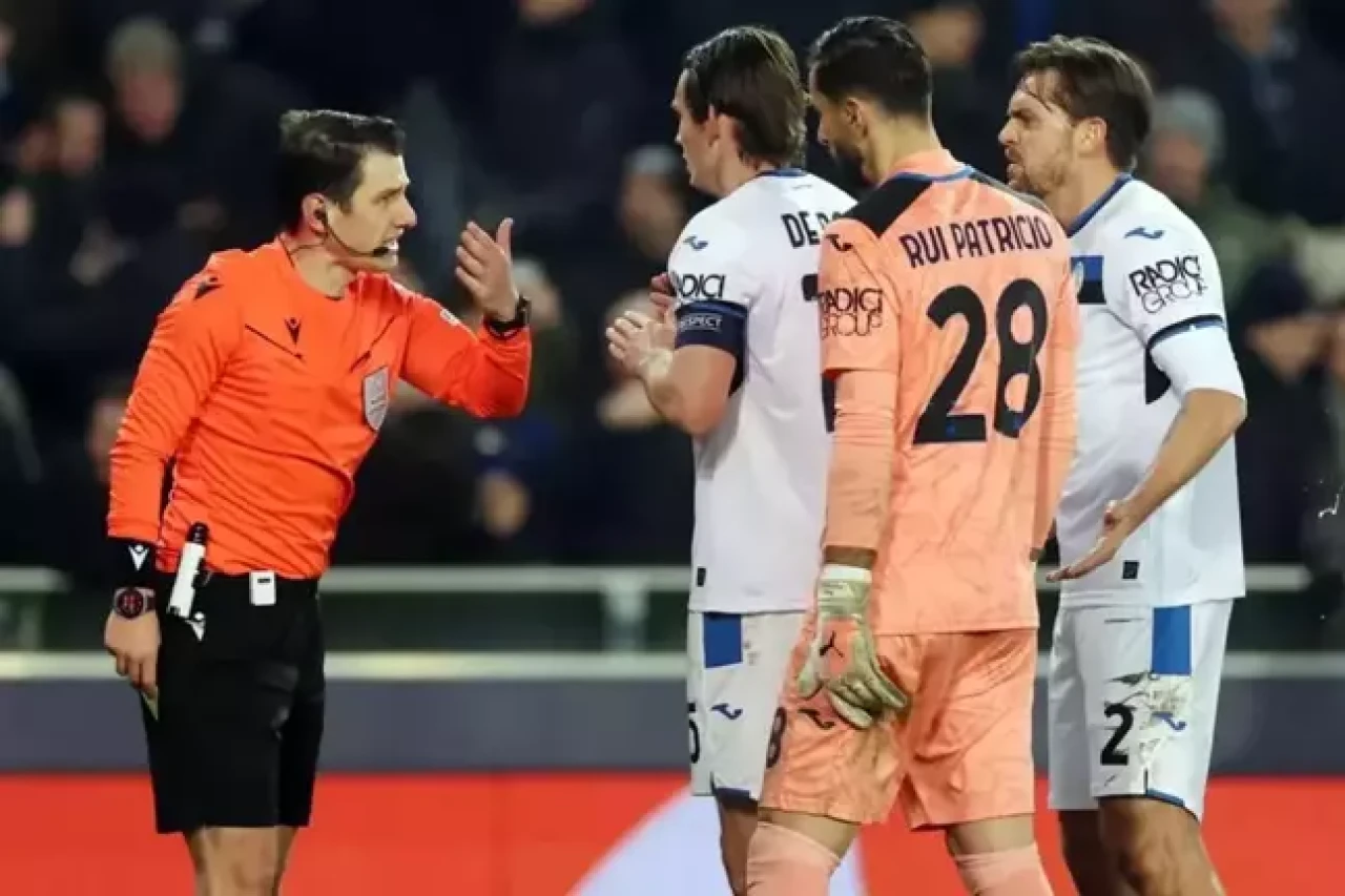 Halil Umut Meler'in Şampiyonlar Ligi'nde verdiği karar ülkeyi karıştırdı