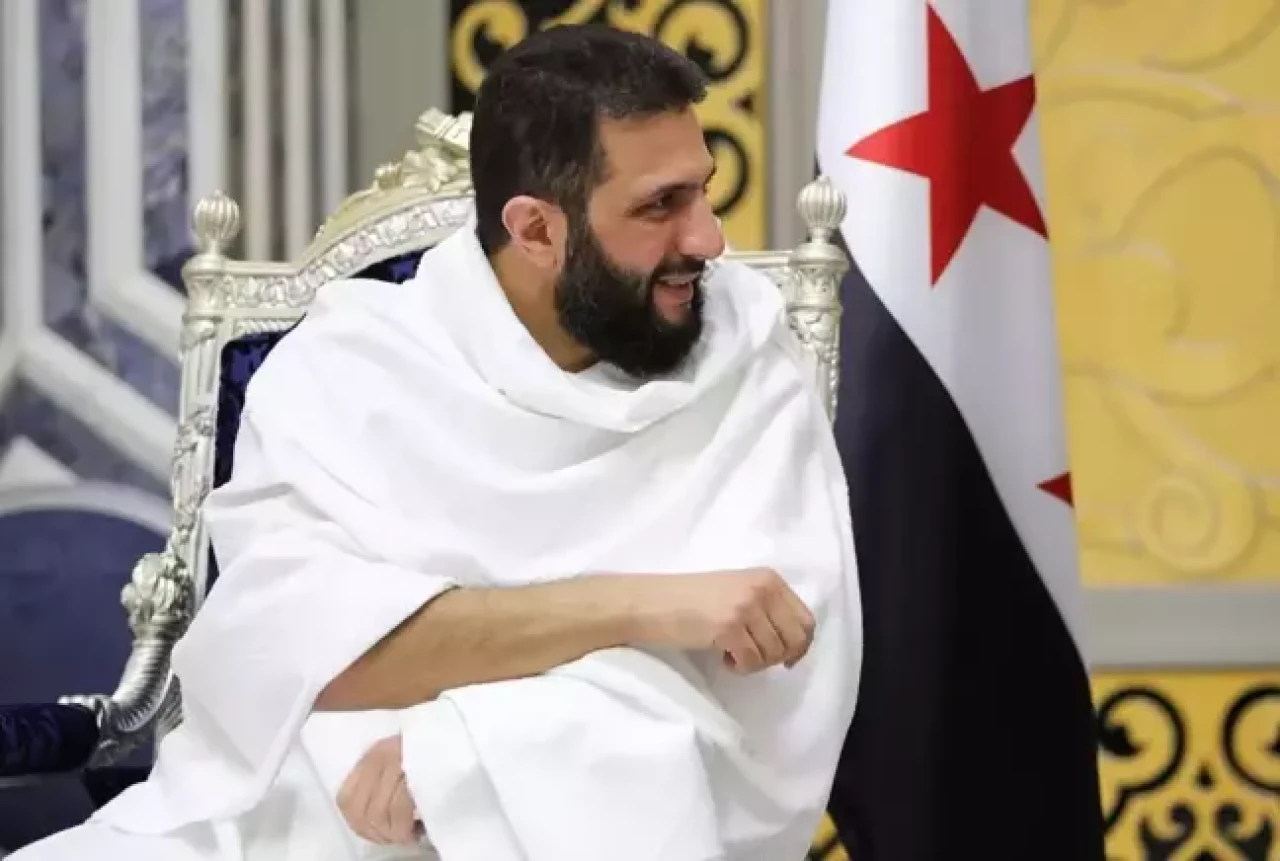 Suriye’nin First Ladysi! Ahmed El Şara'nın eşi ilk kez görüntülendi