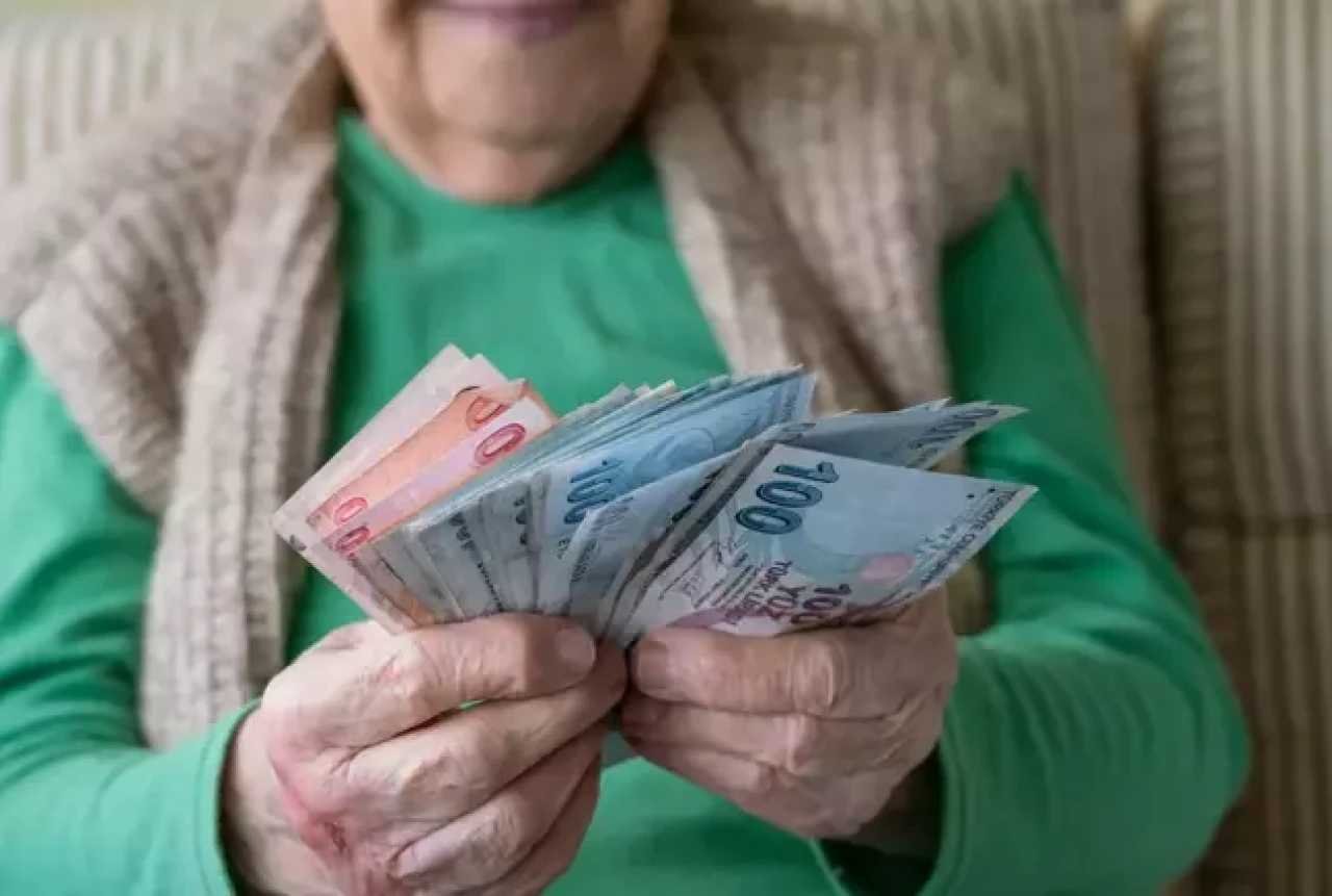 Emekli ikramiyesi ne kadar olacak? İşte konuşulan rakam