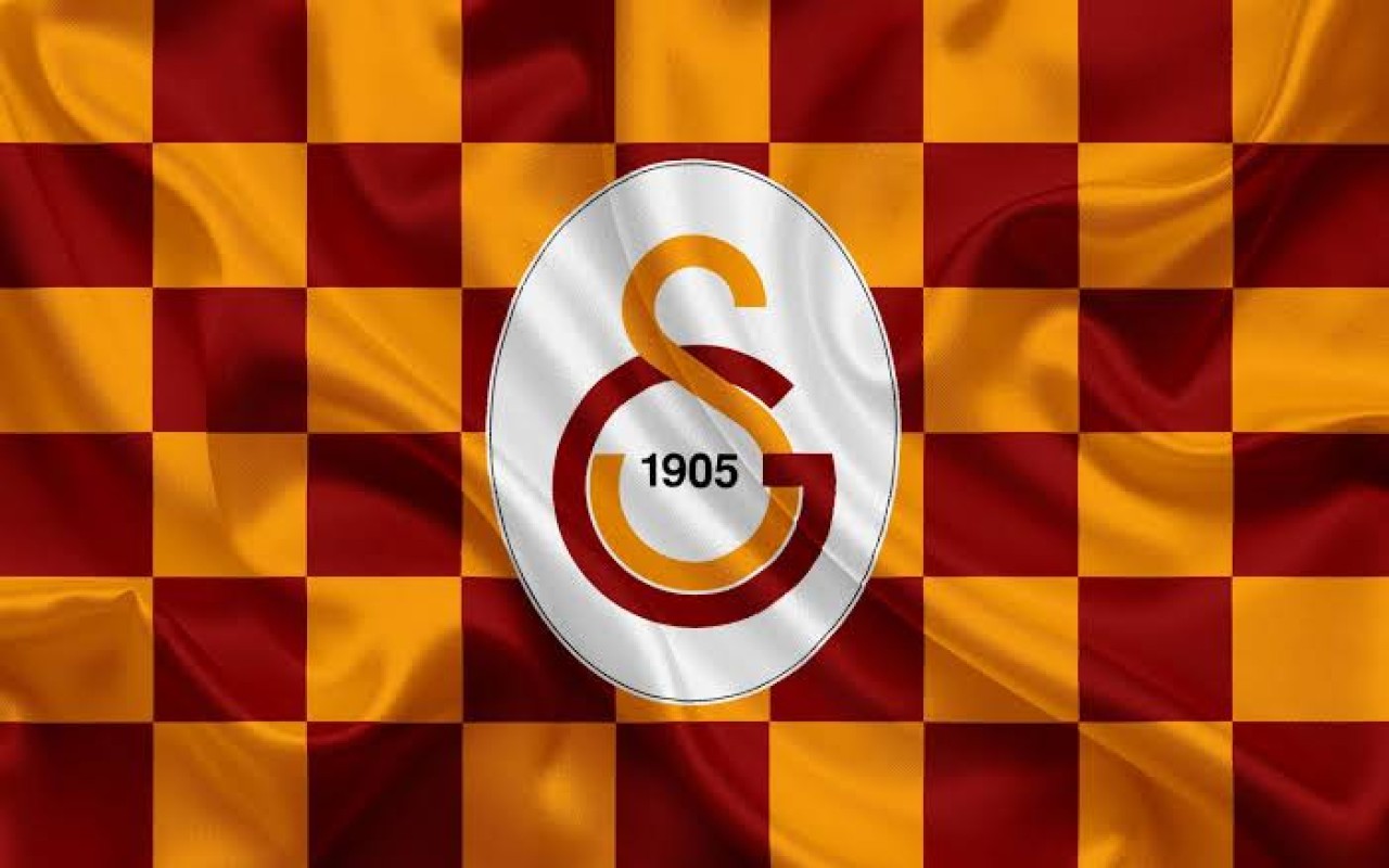 Galatasaraylı taraftarın yolunu gözlediği ünlü futbolcudan ilk paylaşım geldi