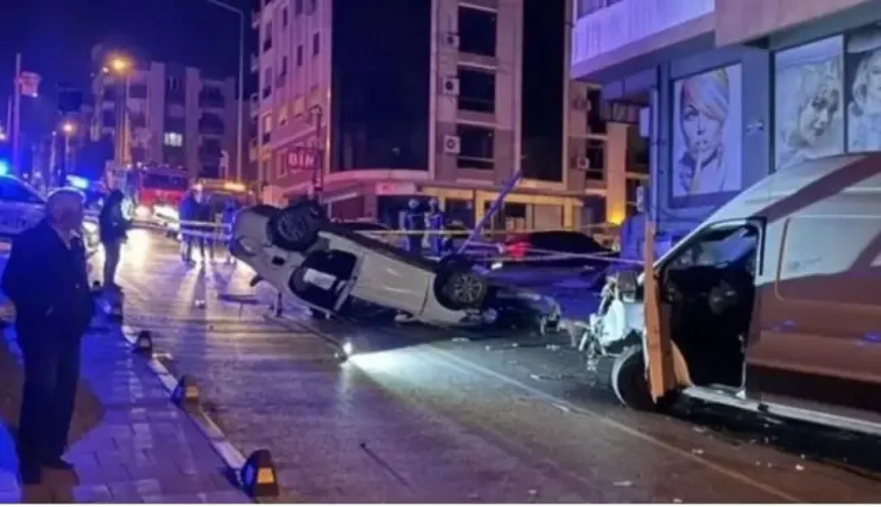 İzmir'de trafik kazası: Altan Yıldırım ve İsmail Altay öldü