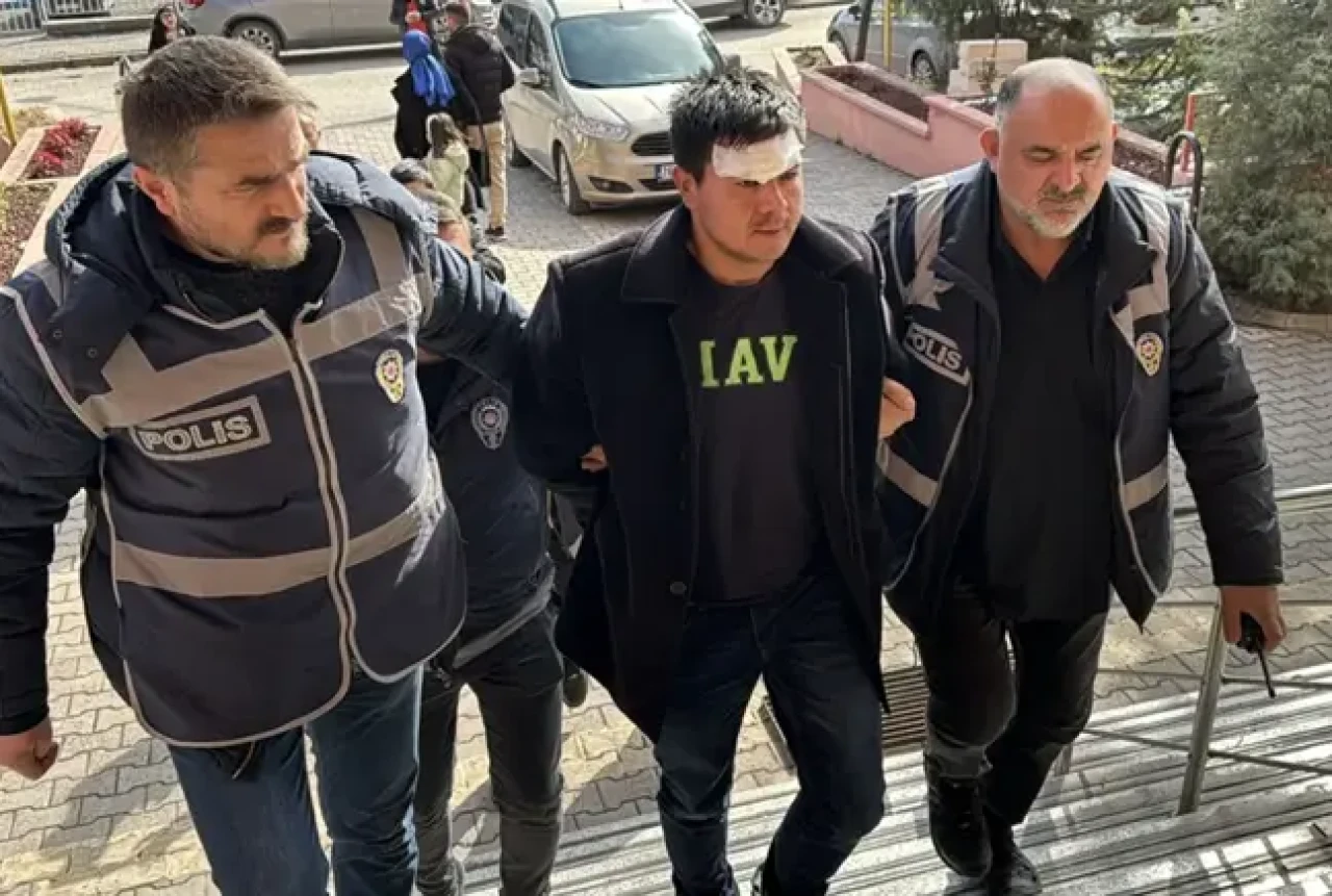 "Bana şeytanı musallat ettiler" deyip kardeşi ve yengesini ö.ldürdü