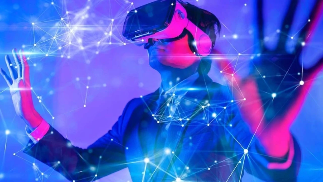 Meta,  denizin altına 50 bin kilometre kablo döşeyecek