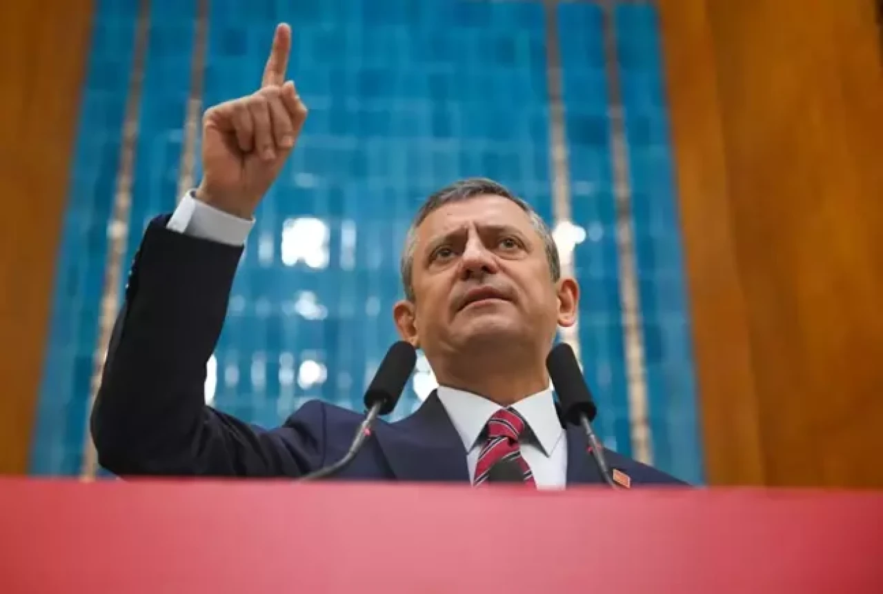 Özel,  ismini vermeden CHP'nin cumhurbaşkanı adayını ilan etti