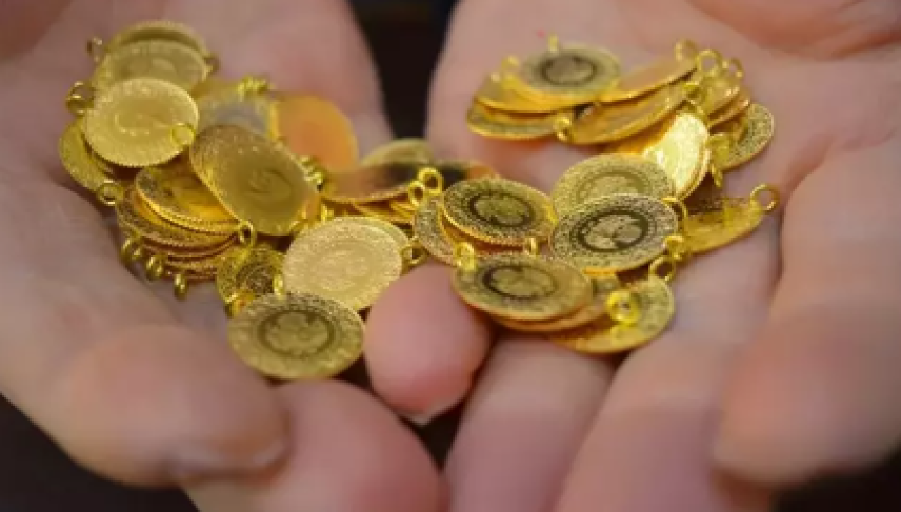 Altın fiyatlarında düşüş devam edecek mi? İşte güncel altın fiyatları...