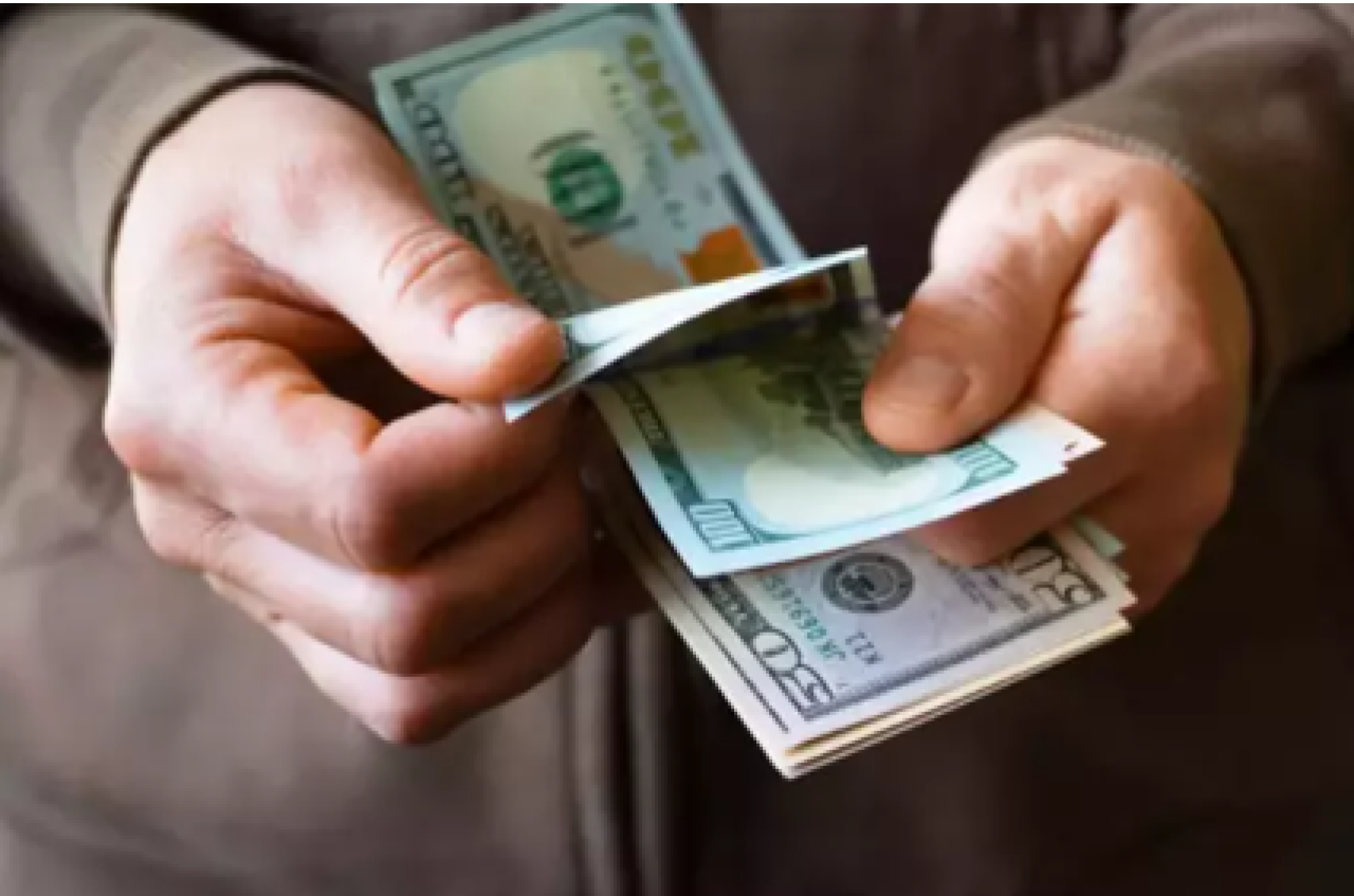 Yatırımcısının yüzünü güldürdü: Dolarda tarihi rekor kırıldı