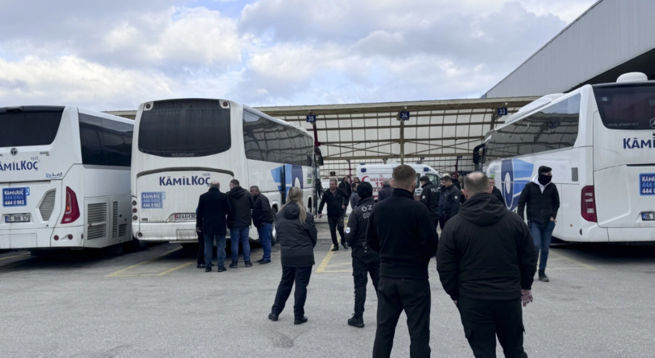 Otobüste uyudu sanıldı,  ölü bulundu!