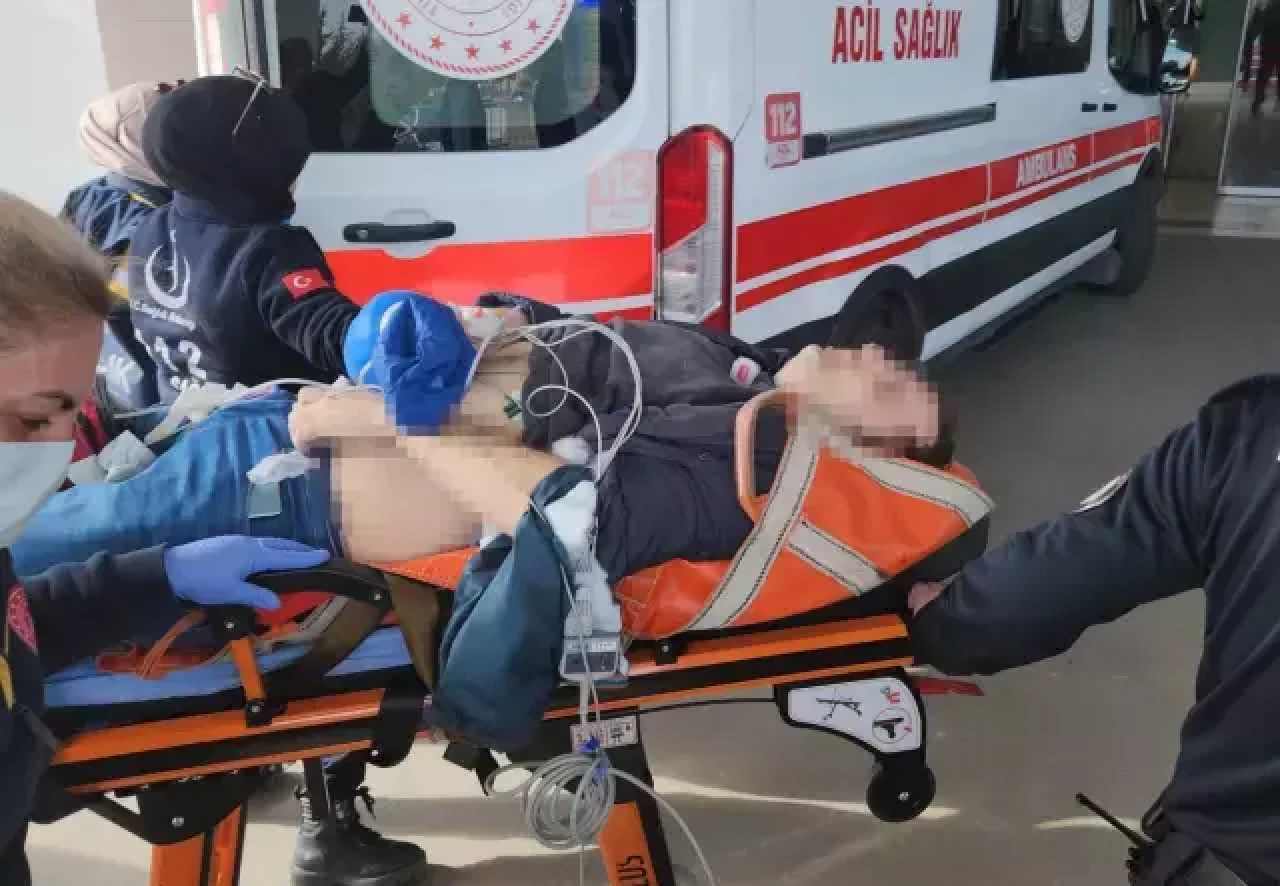 Selçuk Üniversitesi'nde silahlı saldırı: Dekan yardımcısını vuran öğrenci intihara kalkıştı!