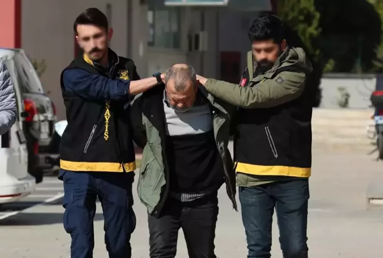 Sokak ortasında cinayet: Arkadaşını av tüfeğiyle öldürdü!