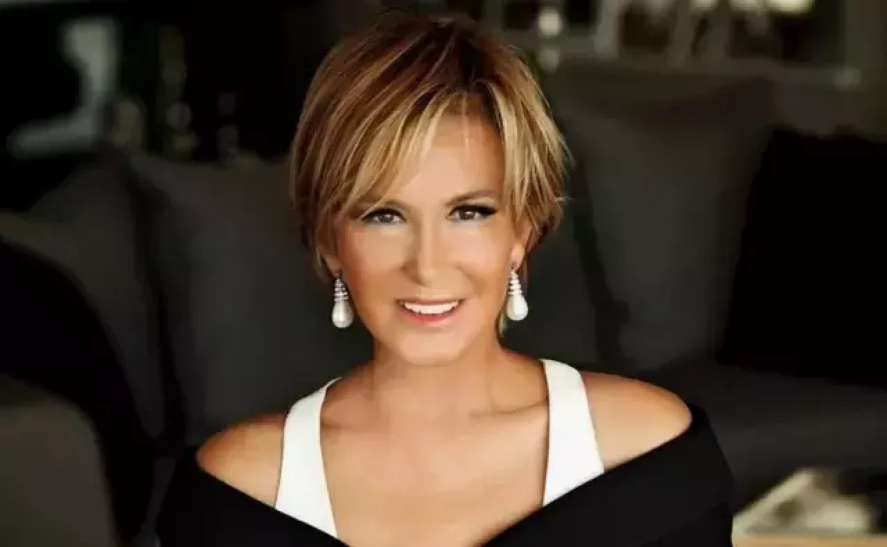 Sevim Emre,  Filiz Akın'ın vasiyetini duyunca dayanamadı