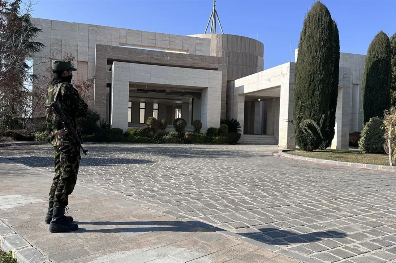 Şam'da Beşşar Esed'in yazlık sarayında zırhlı kapılı odalar tüyler ürpertti