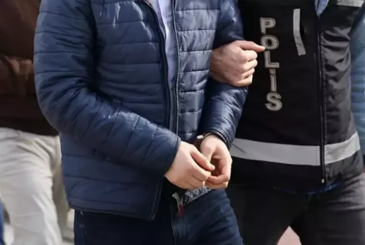 Adana'da eylem engellendi,  3 kişi tutuklandı