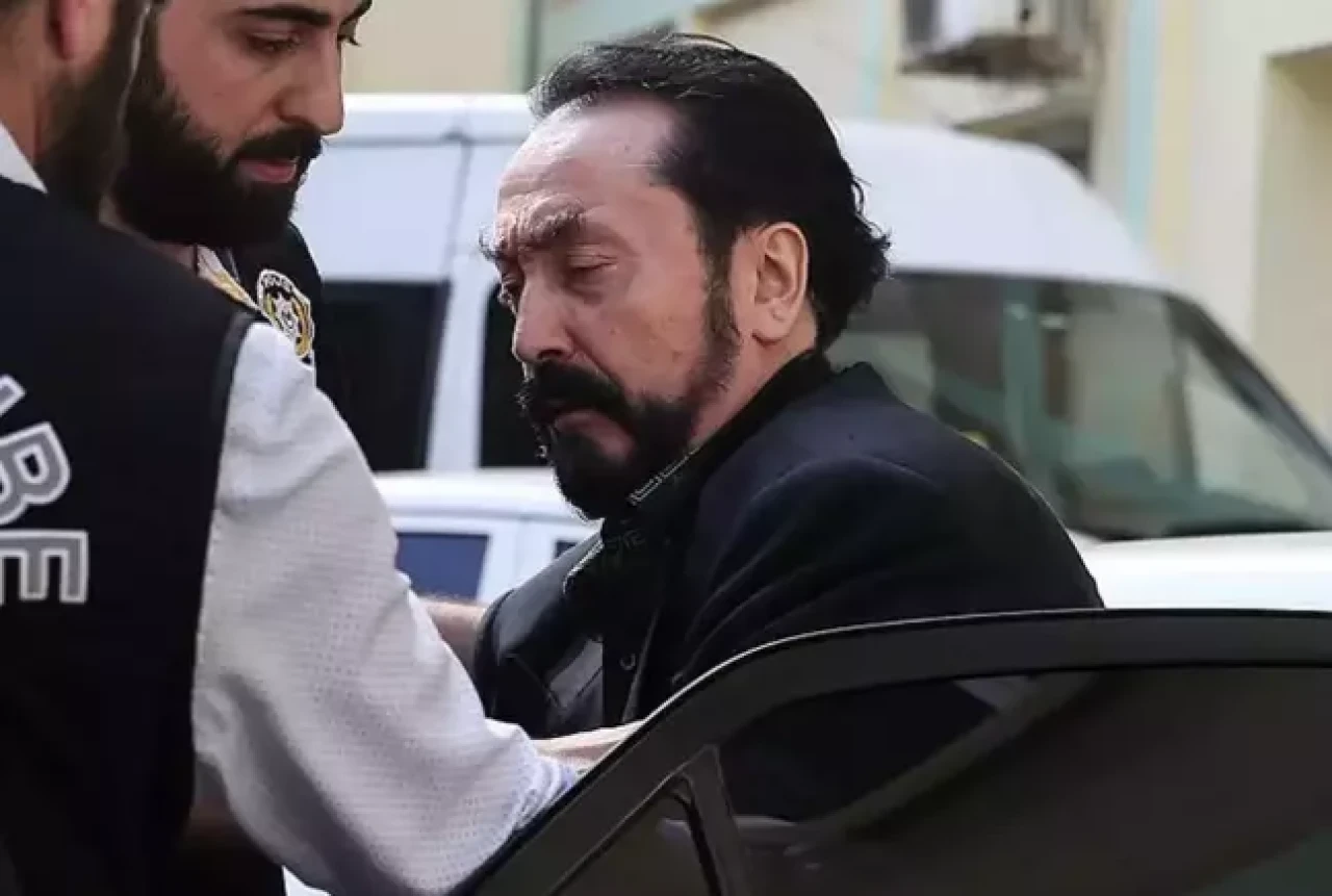 Adnan Oktar'a köfte ekmek getiren binbaşı görevden alındı!