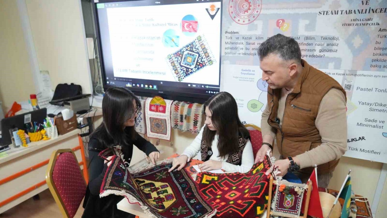 Niğde Akşemseddin Bilim ve Sanat Merkezi Öğrencilerinden Ödüllü Kilim Motifleri Projesi!
