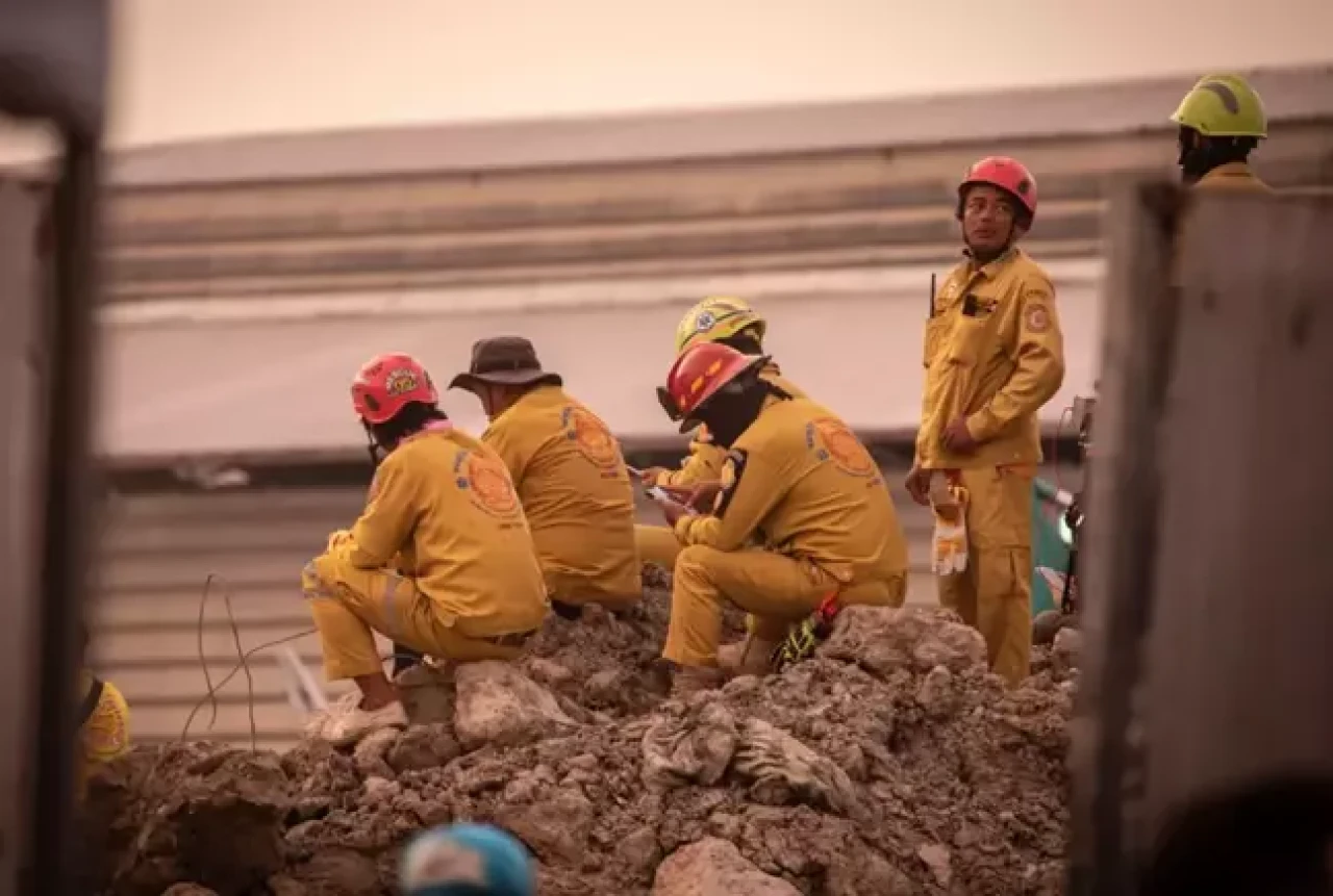 Asya’yı sallayan depremlerde ağır bilanço!