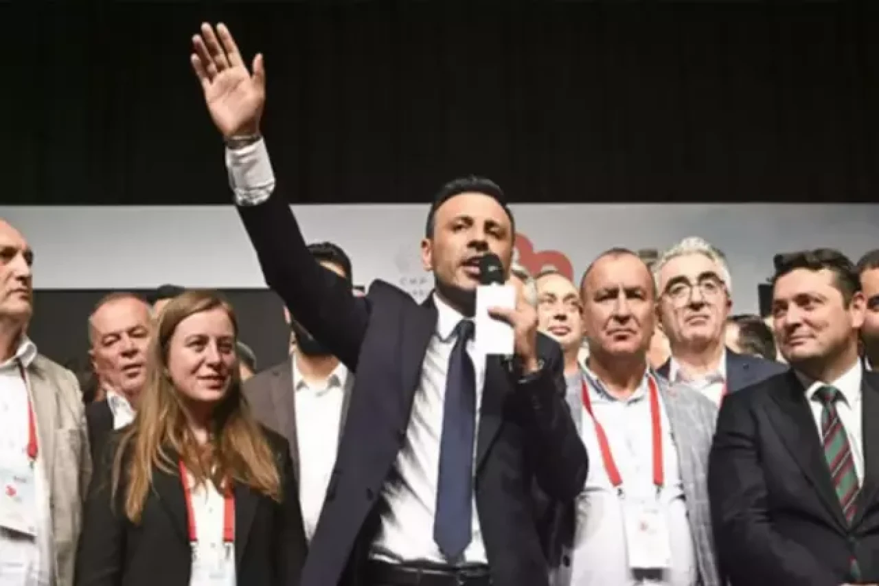 CHP İstanbul İl Başkanı Özgür Çelik hakkında soruşturma başlatıldı!