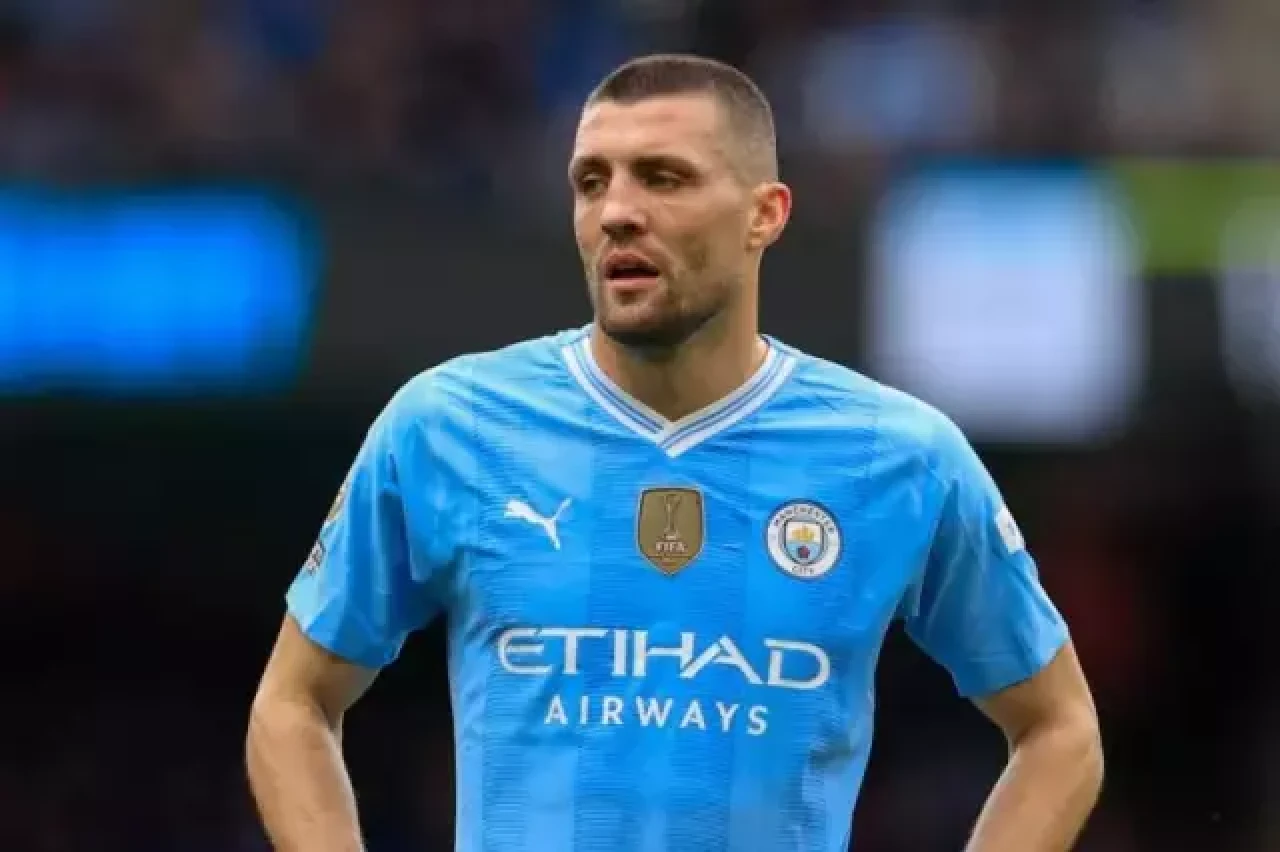 Sneijder'in 10 numarasını söküp atan yıldız futbolcu Fenerbahçe'ye geliyor