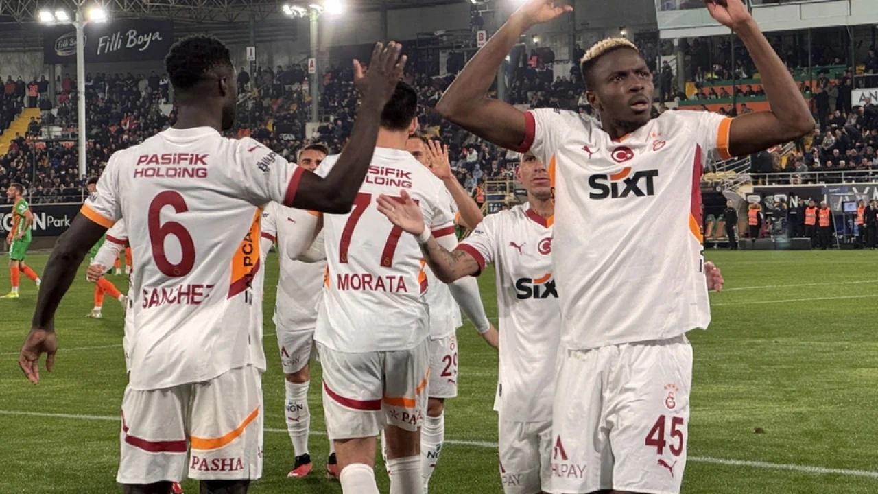 Galatasaray Alanya'da geriden gelerek kazandı