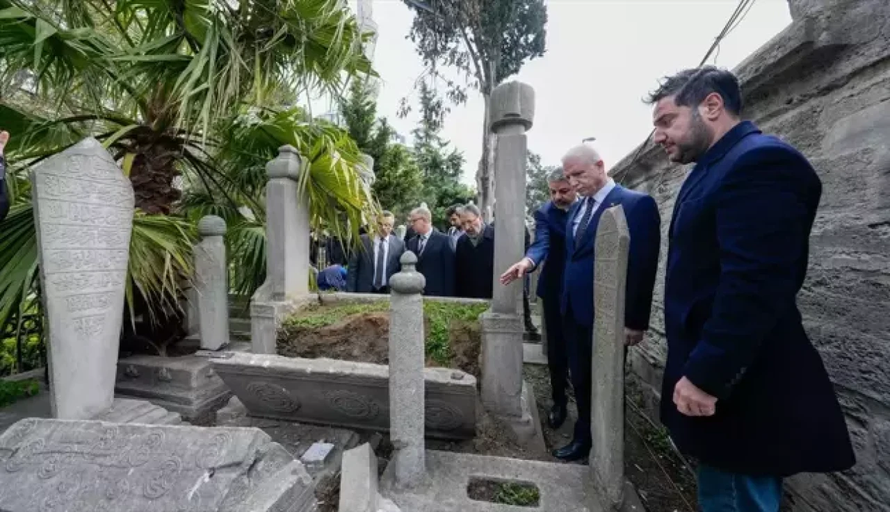 Şehzadebaşı Camisi'ndeki skandal: CHP heyeti Vali Gül ile görüştü!