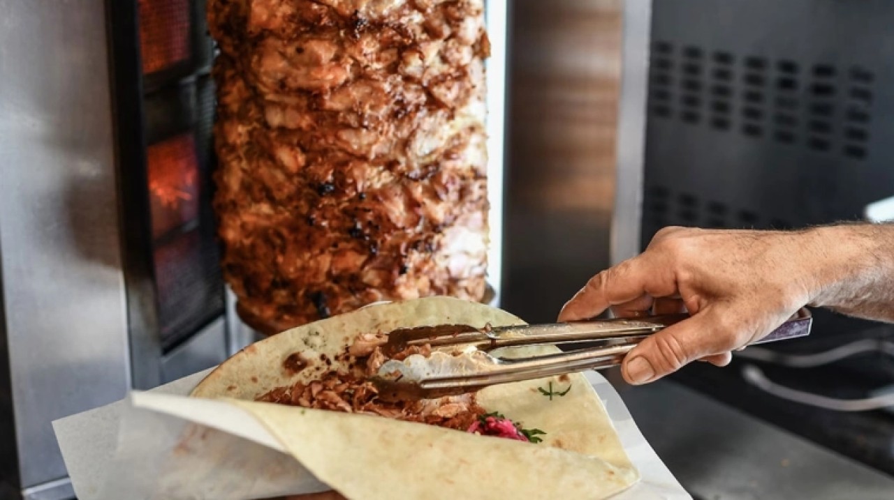 Samsun'da tüketime uygun olmayan döner imha edildi