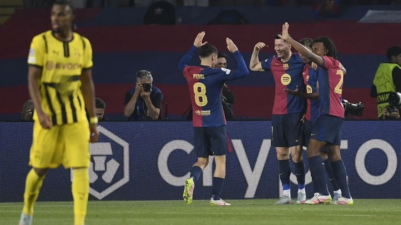 Barcelona,  Borussia Dortmund'u ezdi geçti