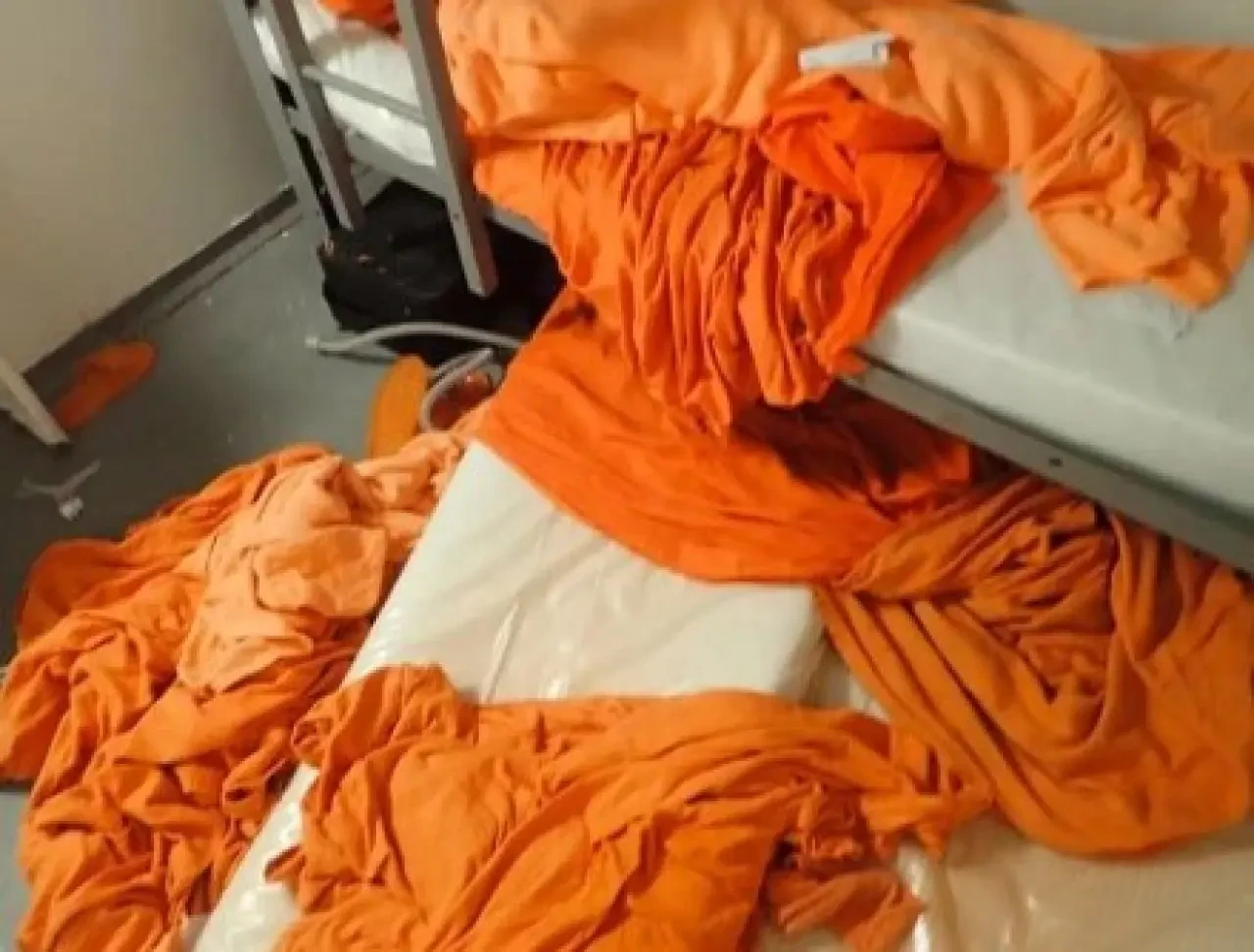 Epstein “ölüm ve hücre” kareleri ortaya çıktı: Jeffrey Epstein gerçekten öldü mü? 11