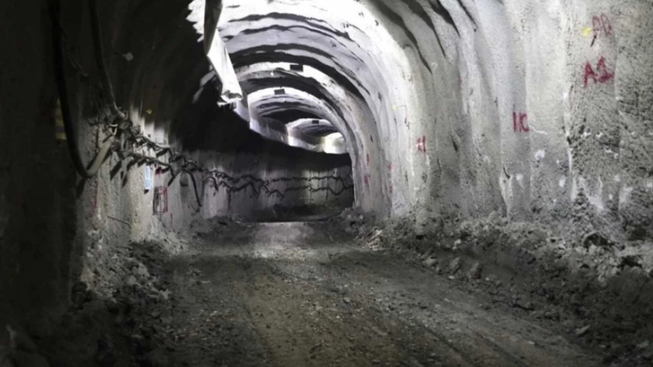 Deprem bölgesinde dev proje: Türkiye’nin en büyük atık su tüneli Hatay’da inşa ediliyor