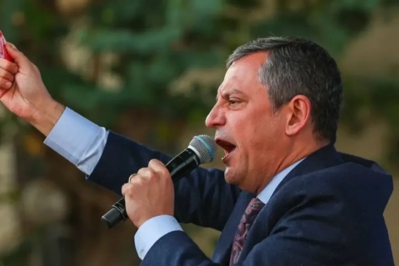 Özgür Özel, İmamoğlu kararının ardından Türkiye’ye dönüyor