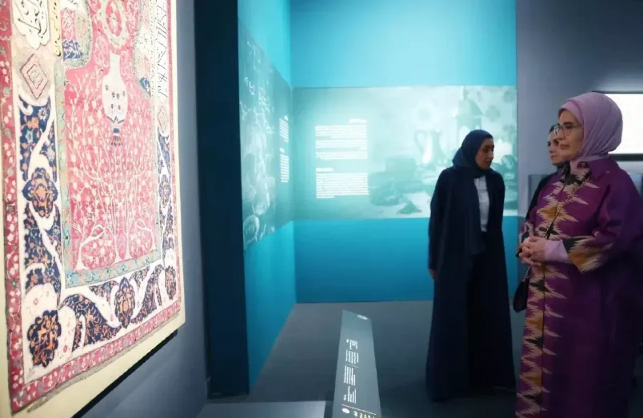 Emine Erdoğan'dan Katar'daki İslam Eserleri Müzesi'ne ziyaret