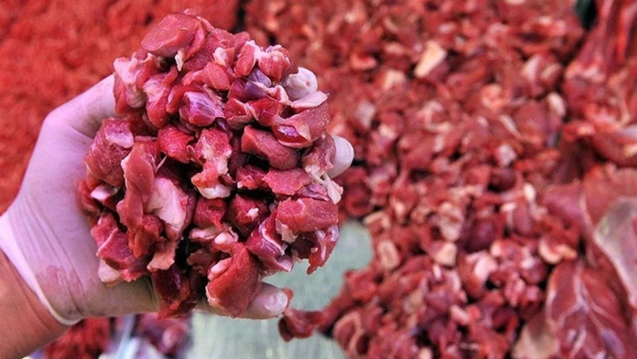 Vatandaşın beklediği haber geldi: Kırmızı etin ateşi düşüyor!