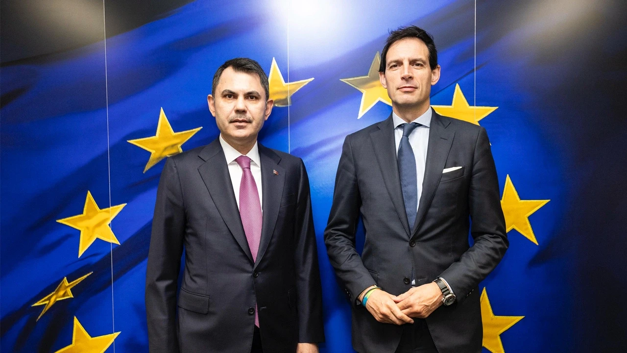 Bakan Kurum, AB iklim eylem komiseri Hoekstra ile görüştü