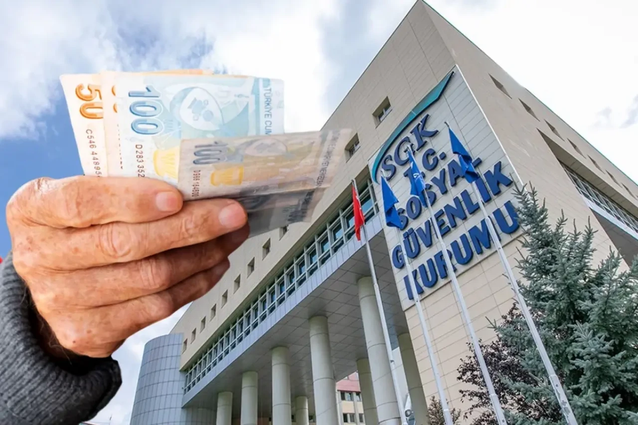 Hizmet dökümünde o harf olanlar dikkat! SGK uyardı, emekli olamayabilirsiniz