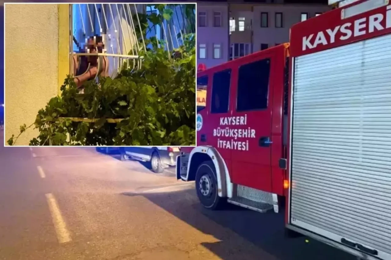 Dehşet anları! Döner bıçağını kendi boğazına dayadı