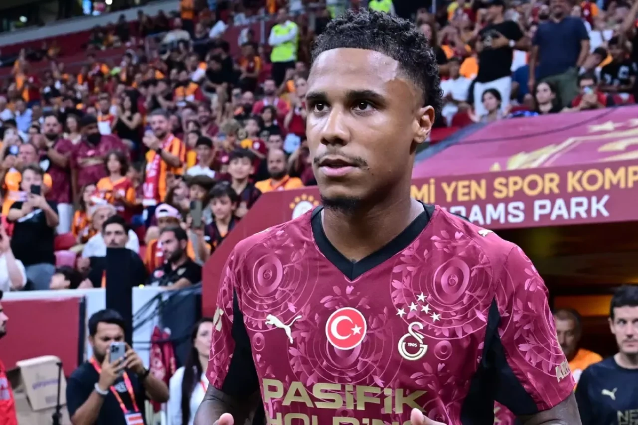 Ismail Jakobs'un Dubai'de görüntülendiği kız arkadaşı bakın hangi Türk güzel çıktı