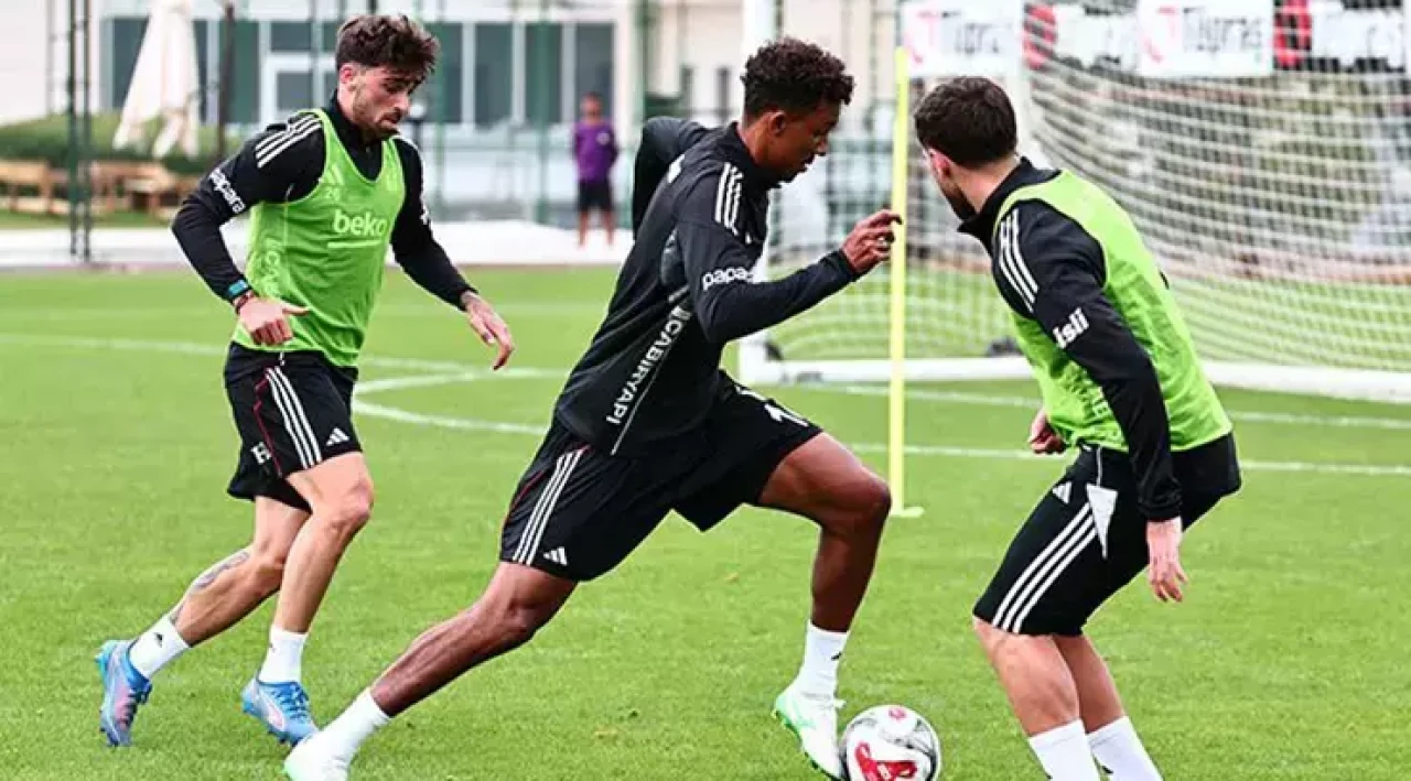 Beşiktaş, derbi provasında: Galatasaray maçı hazırlıkları sürüyor