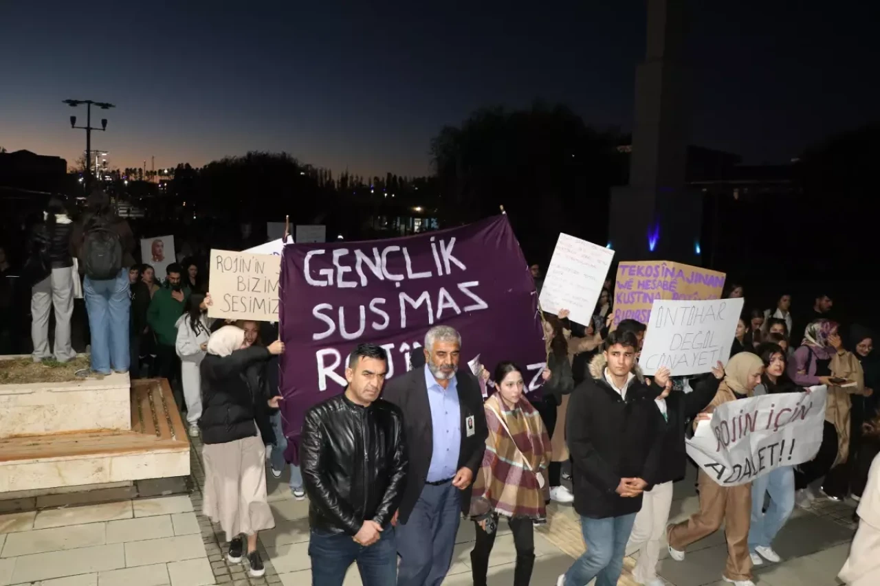 Rojin Kabaiş için 18. gün eylemi: Baba Kabaiş rektöre tepki gösterdi