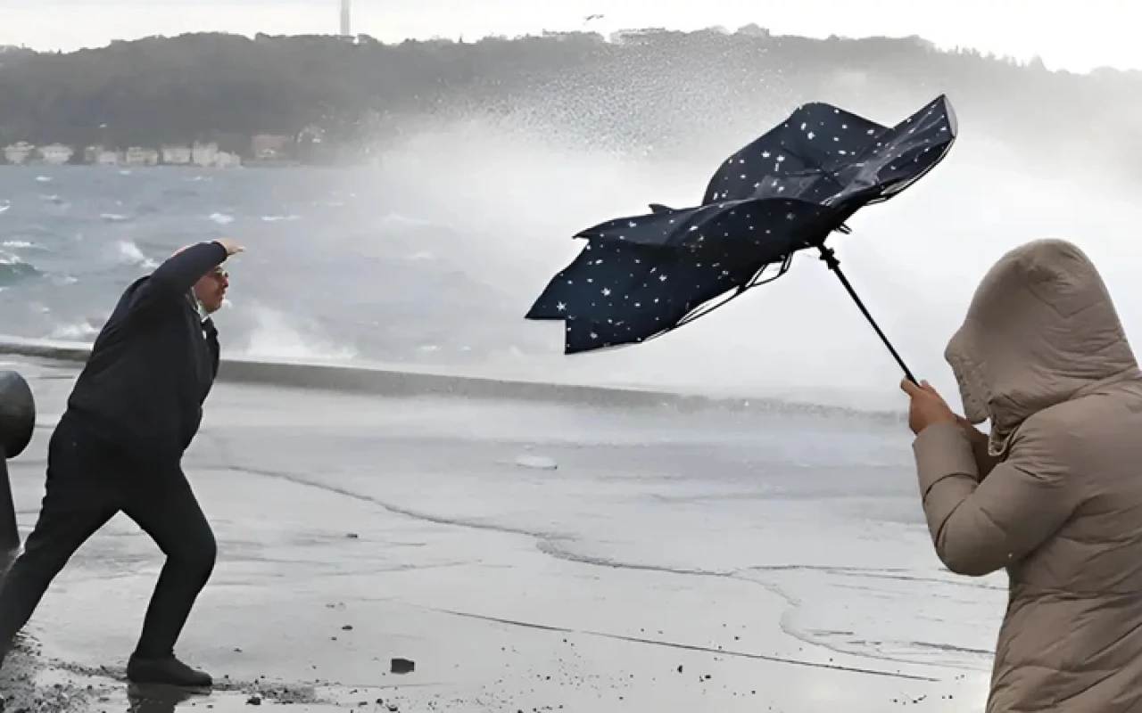 Dokuz ile sarı kodlu uyarı! “Karambol’ geliyor! Soğuk hava ve fırtına kapıda..