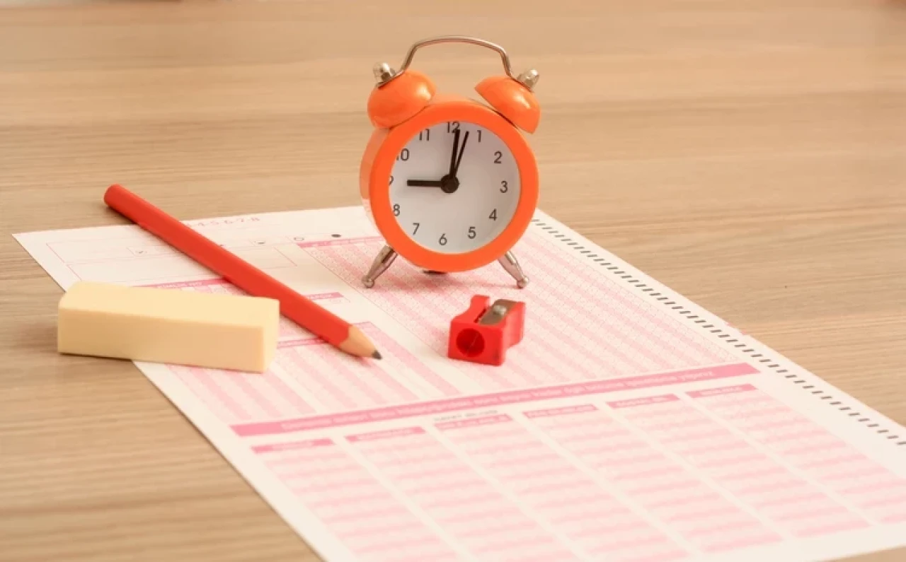 Anadolu Üniversitesi Açıköğretim Fakültesi sınavları ne zaman? AÖF ayın kaçında?