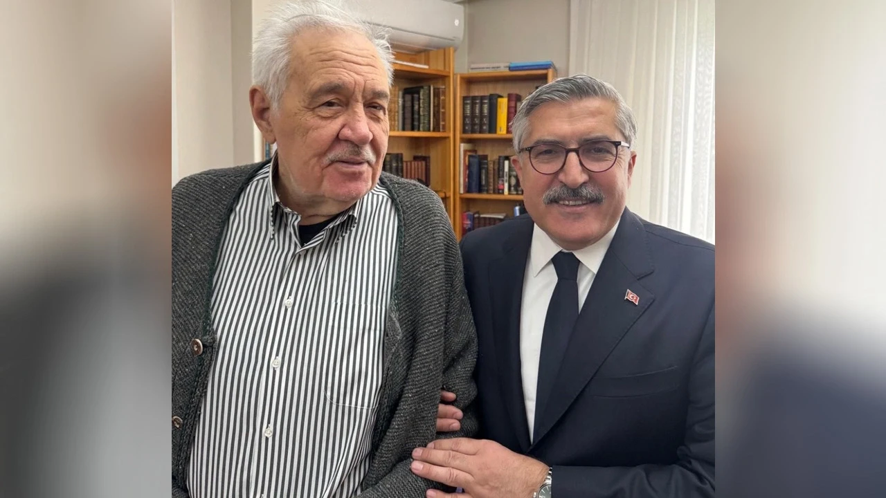 Hüseyin Yayman, Prof. Dr. İlber Ortaylı’yı evinde ziyaret etti