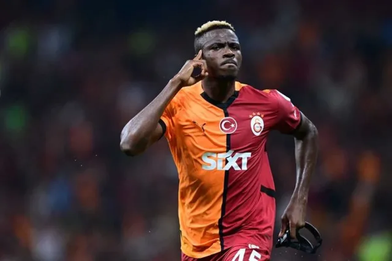 Futbol tarihine geçecek rakam! Galatasaray Osimhen'in bonservisini belirledi