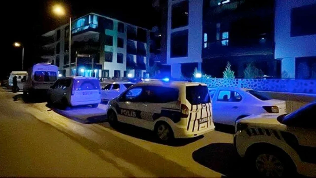 İzmir’de aile faciası: Genç çocuk anne ve babasını öldürüp intihar etti