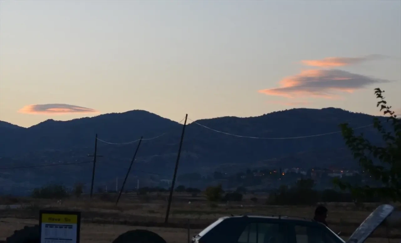 Çorum semalarında mercek bulutu görüldü