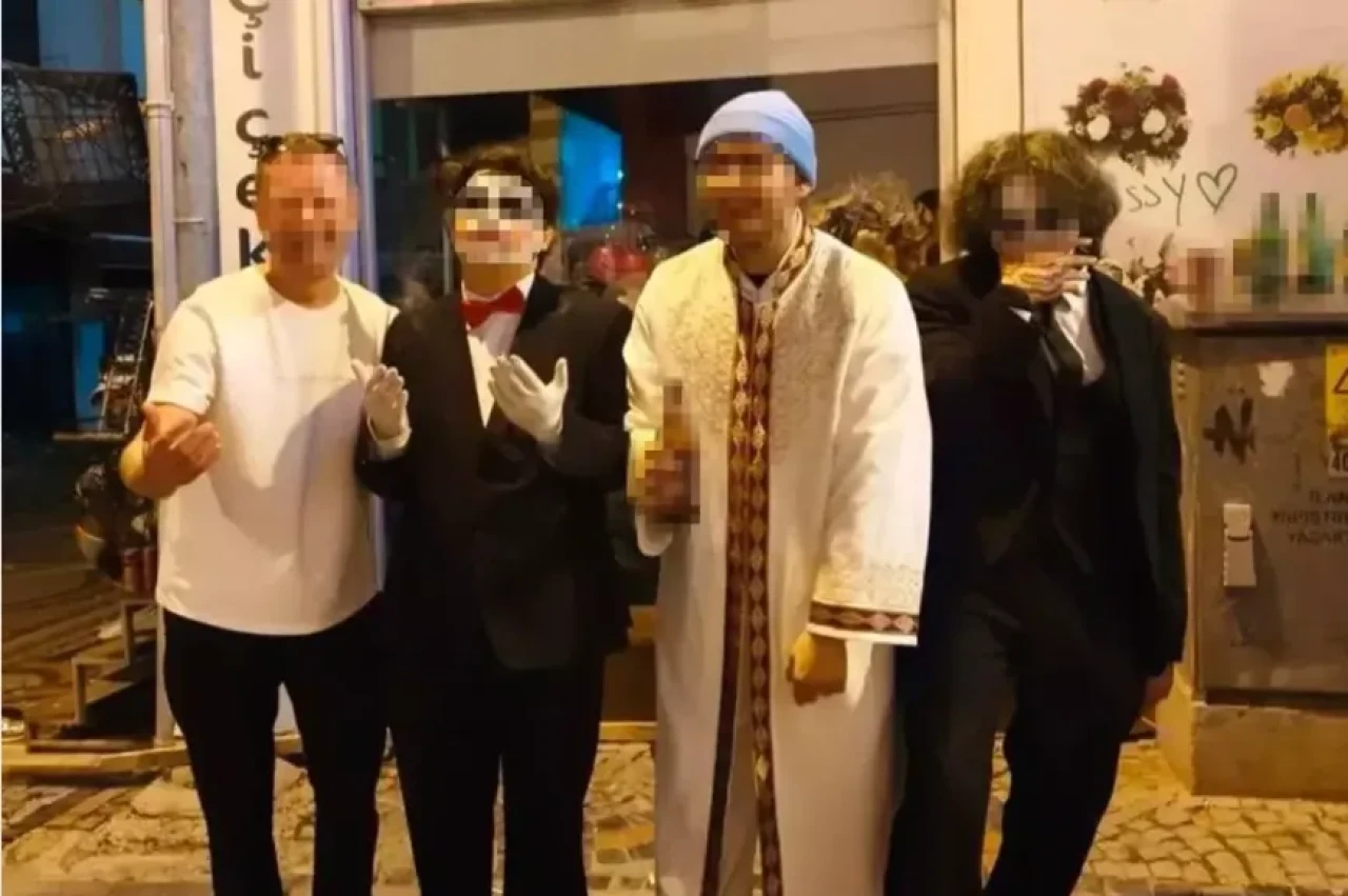 İmam cübbesi giyip, eline alkol aldı! Görüntülerin odağındaki genç serbest bırakıldı