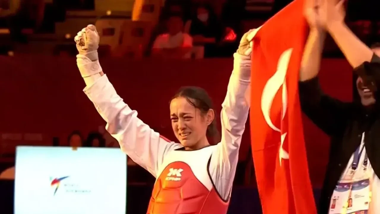 Emine Göğebakan kimdir ve nereli? Altın madalyayla dünya şampiyonu oldu