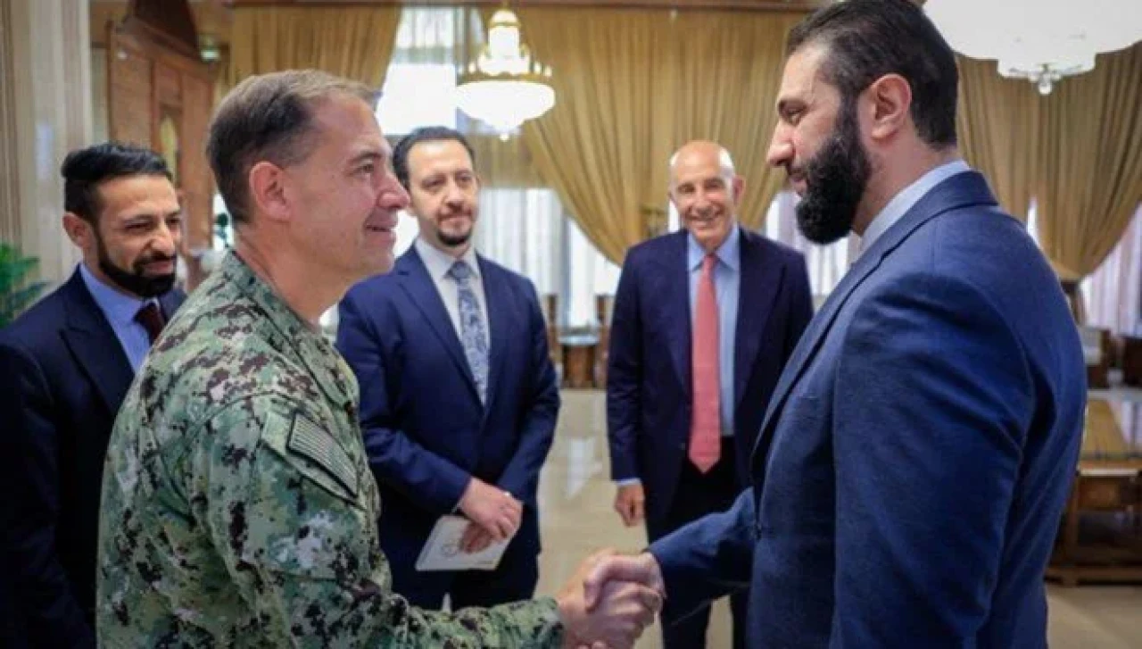 Şam’da kritik görüşme: ABD’li Heyet, Ahmed Şara ile bir araya geldi