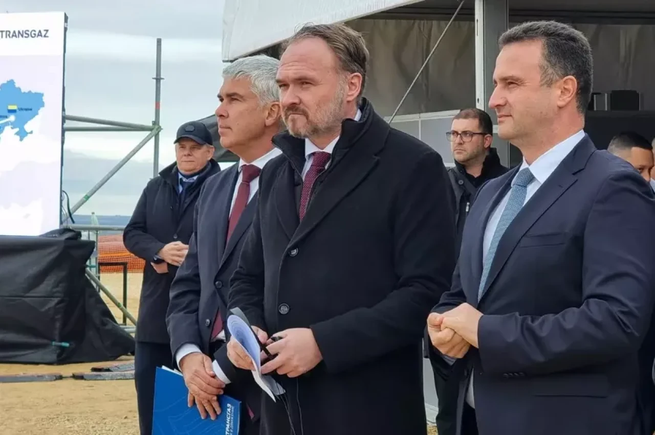 AB Enerji Komiseri: 'Avrupa, Rus Gazından Kurtulmalı'