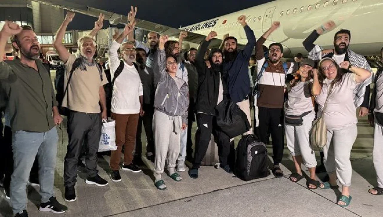 Küresel Sumud Filosu aktivistleri İstanbul’da: 15 Türk vatandaşı Türkiye’ye döndü