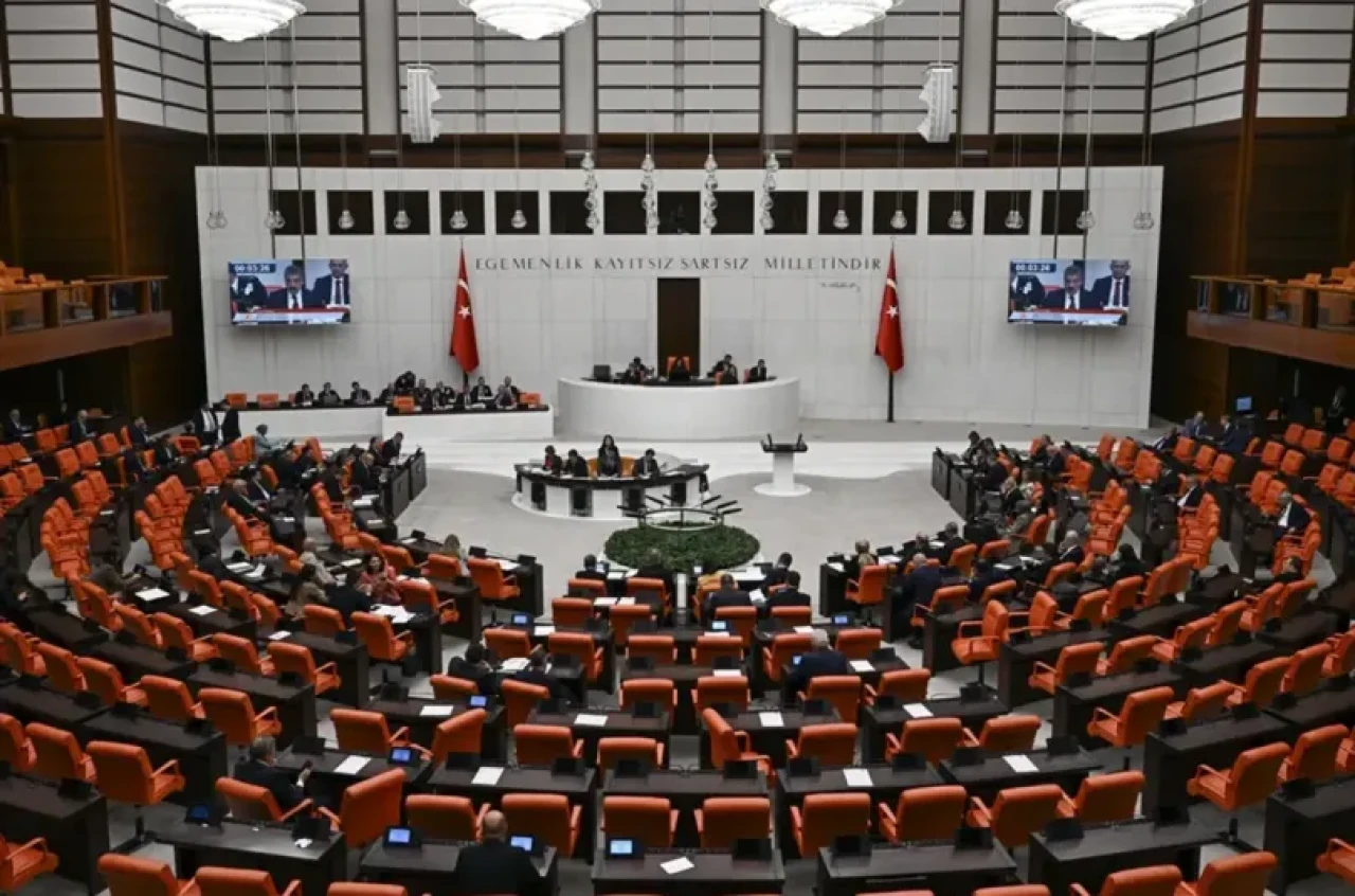 Lübnan'daki görev süresinin uzatılmasına ilişkin teskere TBMM'den geçti