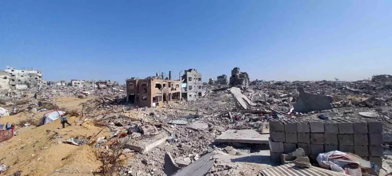 Gazze’de Cibaliye mülteci kampı yerle bir oldu